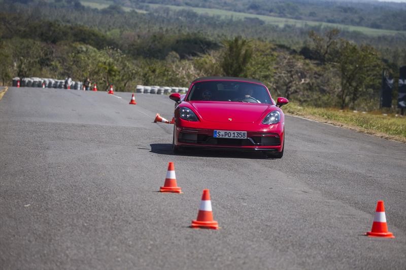Porsche Driving Experience Guatemala 2018