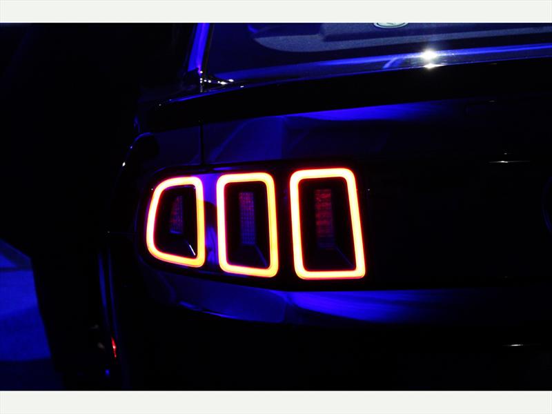 Ford Mustang 2013. Lanzamiento en Chile