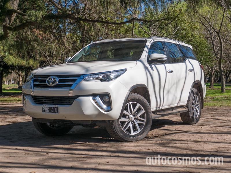Nueva Toyota SW4 a prueba