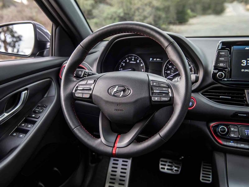 Hyundai Elantra GT 2018