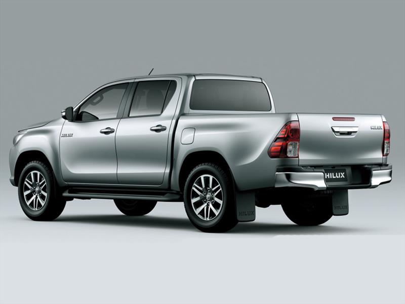 Nueva Toyota Hilux Revo 2016
