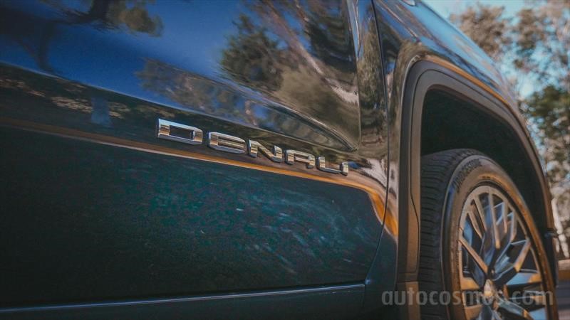 GMC Sierra Denali 2019