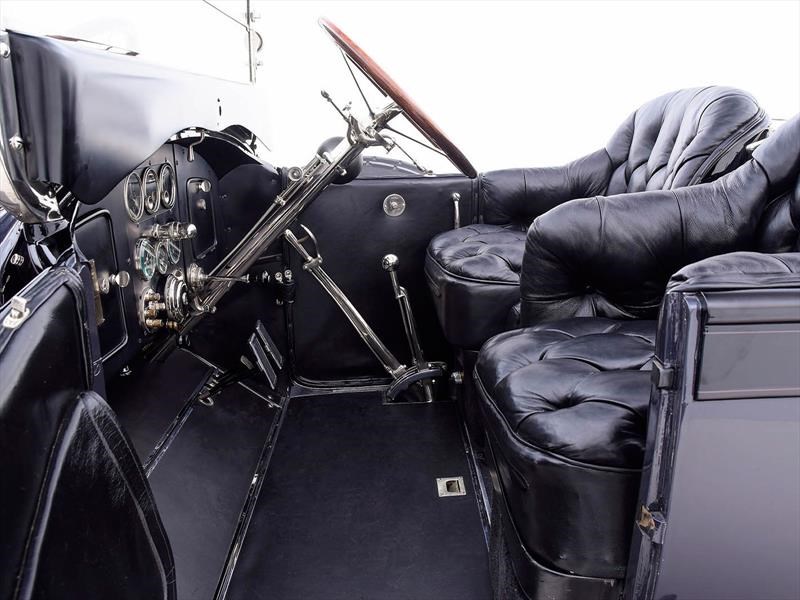 Pierce Arrow Model 66