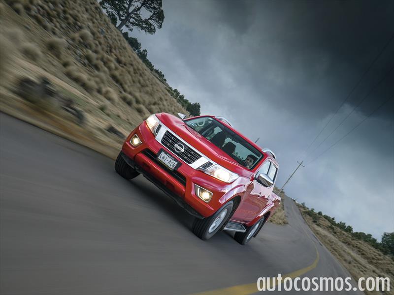 Nissan NP300 vs Toyota Hilux vs Mitsubishi L200