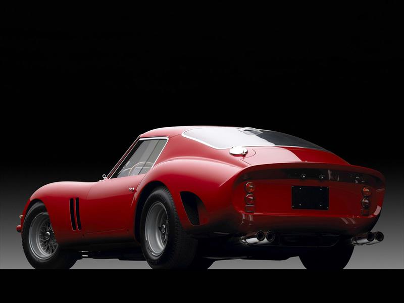 Una Ferrari 250 GTO hecha en mármol
