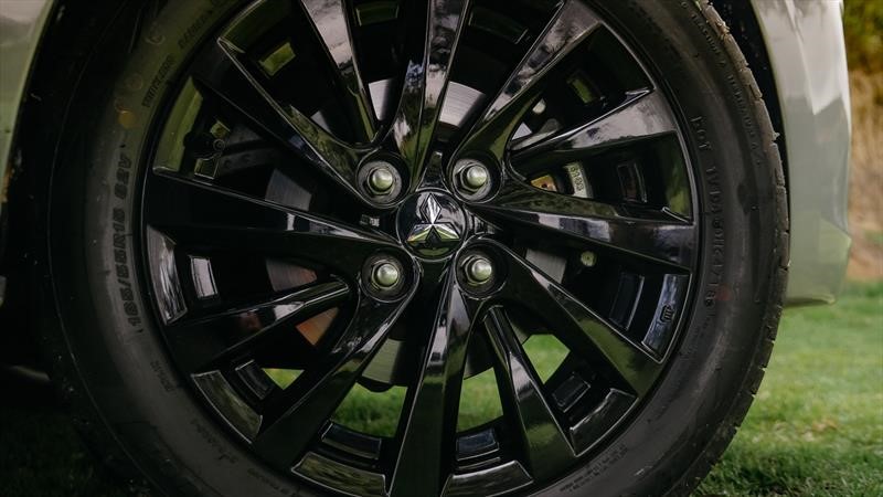 Mitsubishi Mirage G4