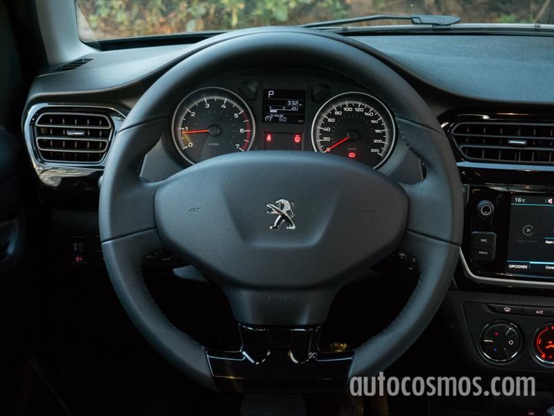 Peugeot 301 AT a prueba