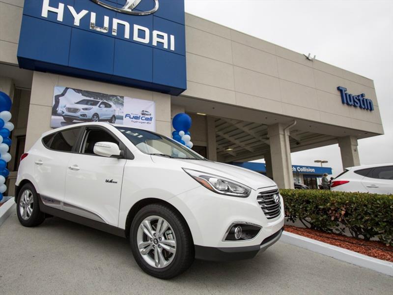 Hyundai Tucson Fuel Cell 2015