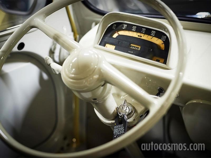 120 años, visita a Renault Classic