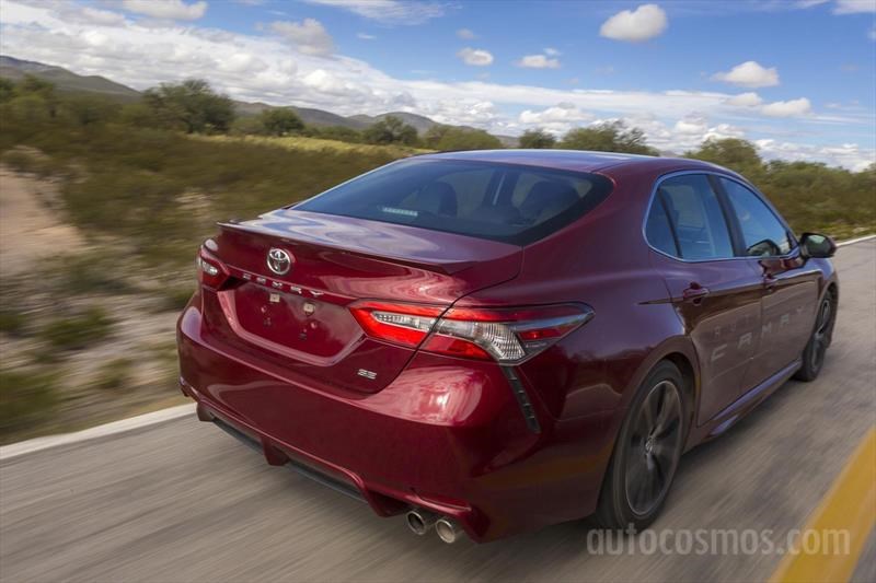 Toyota Camry 2018