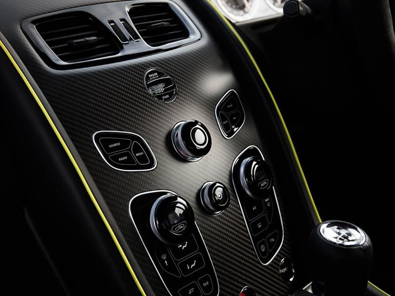 Aston Martin AMR Vantage