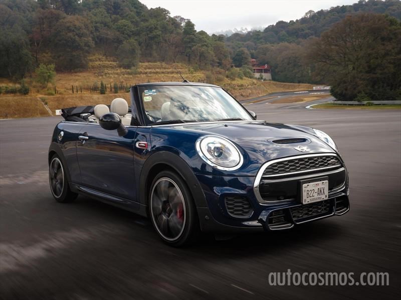 MINI John Cooper Works Convertible 2017