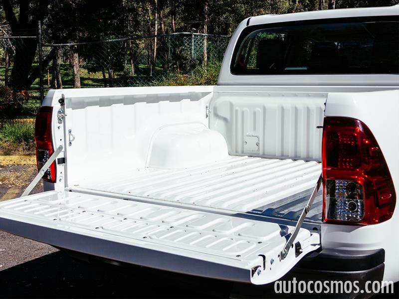 Toyota Hilux 2016