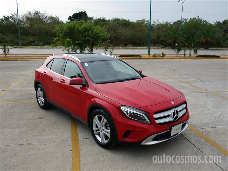 Mercedes-Benz GLA 2015