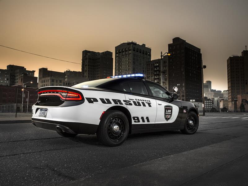 Dodge Charger Persuit 2015
