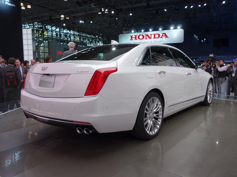 Cadillac CT6 2016