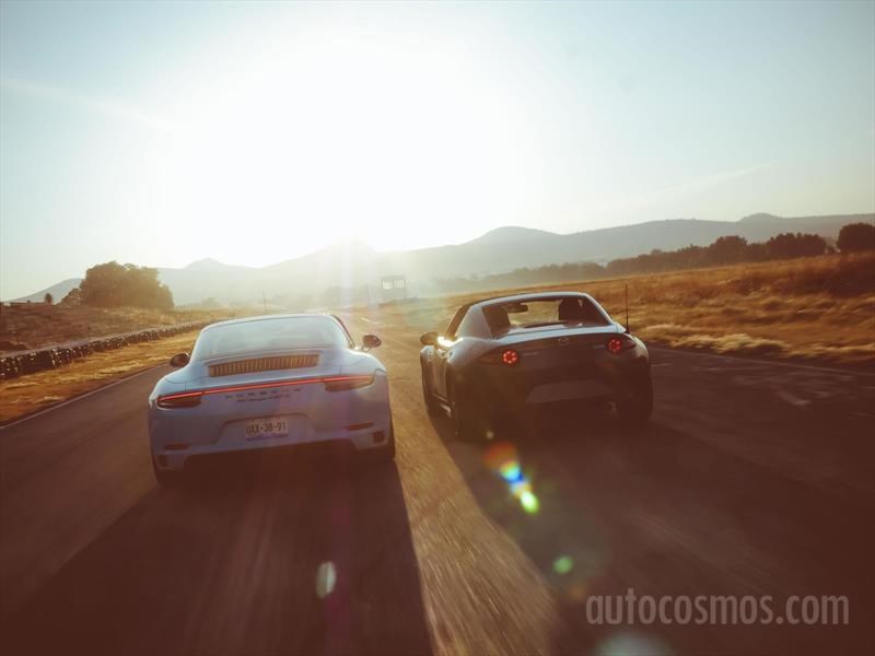 Mazda MX-5 RF vs Porsche 911 Targa 4 GTS
