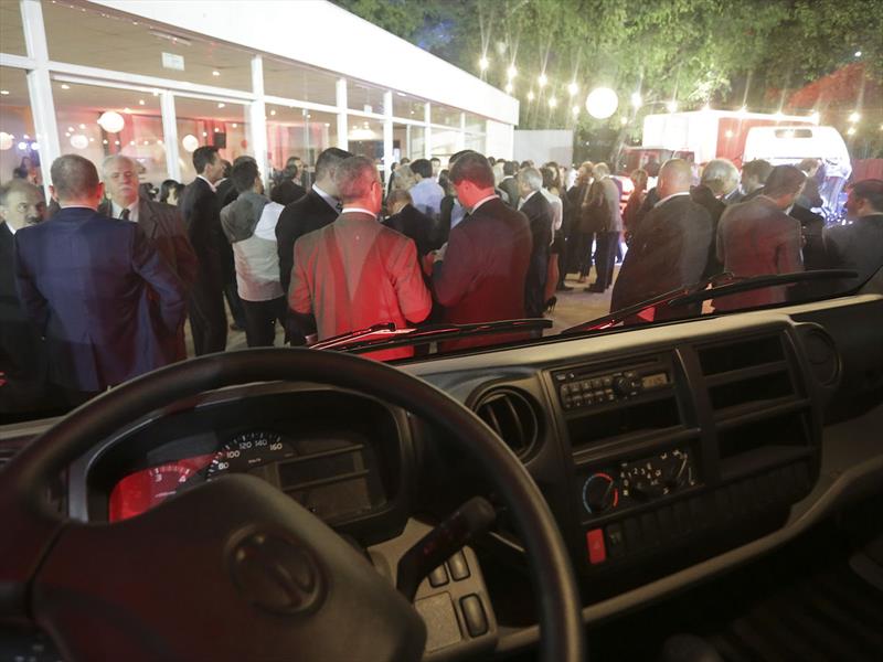 HINO se presenta en Argentina