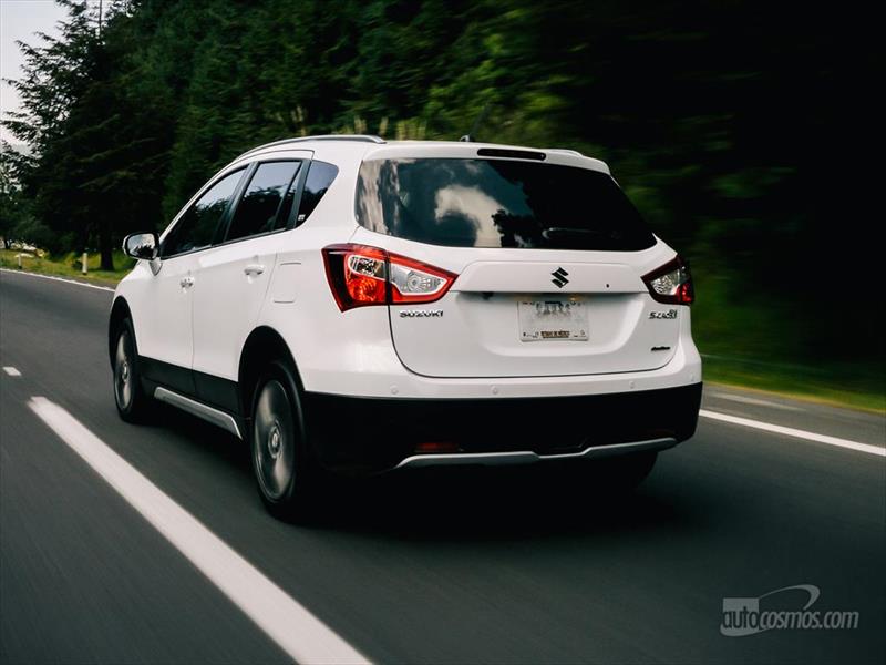 Suzuki S-Cross 2014