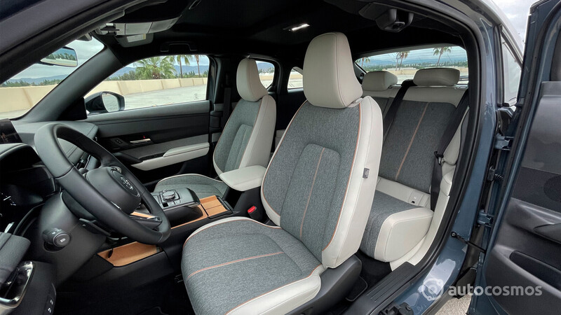 Mazda MX-30 2021, primer contacto en Los Angeles.