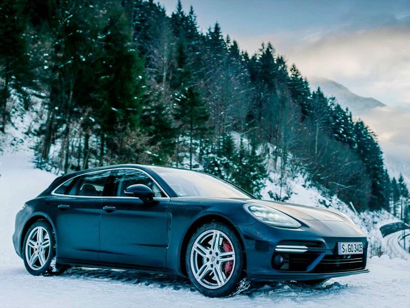 Porsche Panamera Turbo Sport Turismo 2018