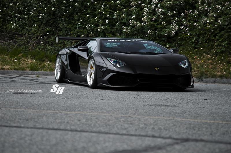Liberty Walk Lamborghini Aventador 2015