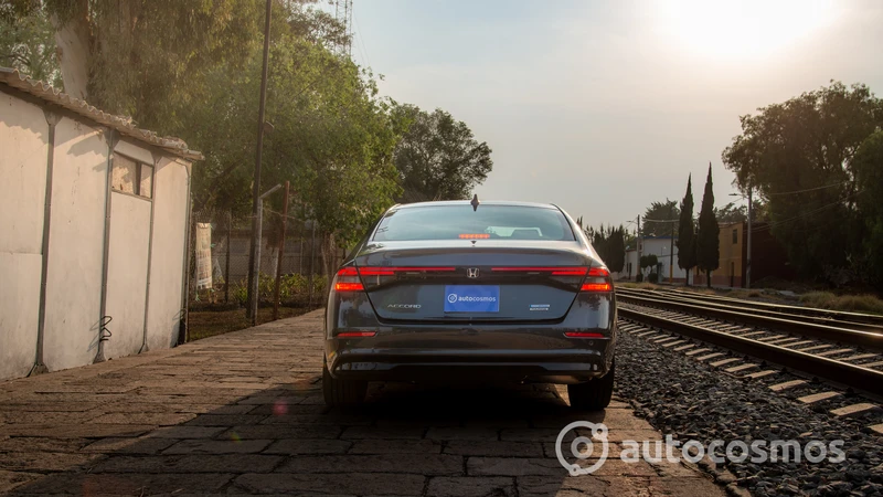 Honda Accord Hybrid 2023 primer contacto en México