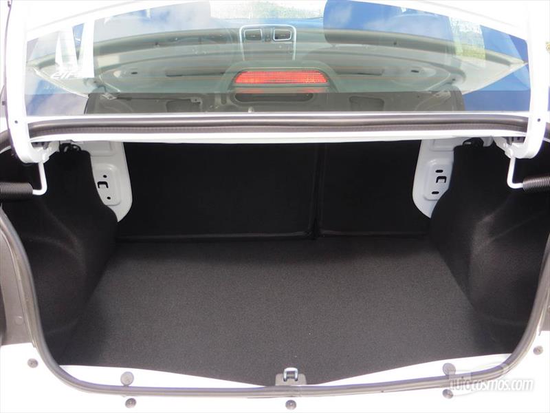 Nuevo Renault Logan a prueba