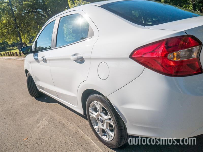 Ford Ka+ (sedán) a prueba