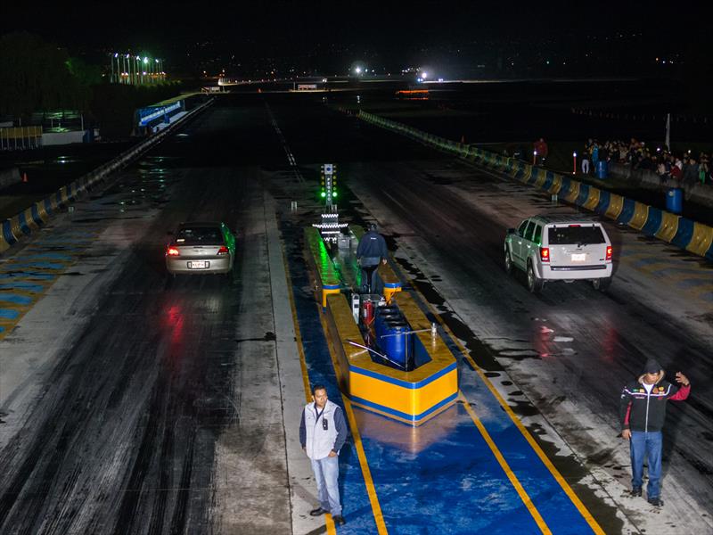Arrancones nocturnos en Centro Dinámico Pegaso