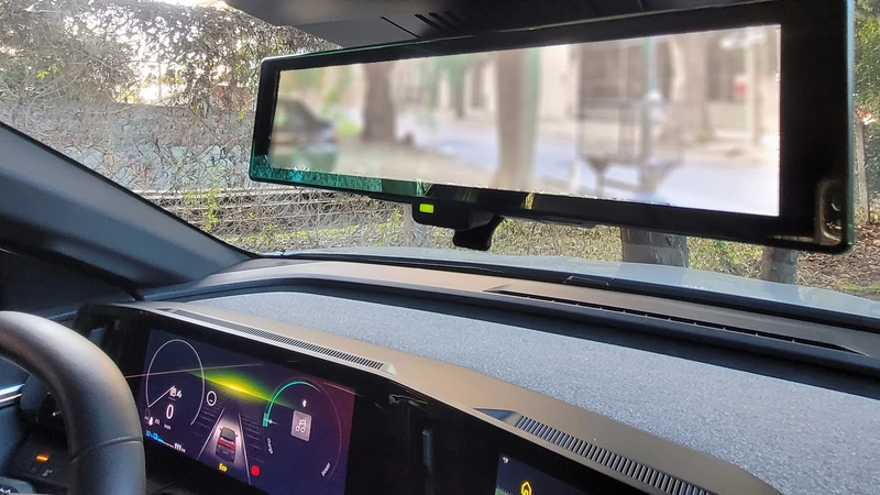 Test Drive Renault Megane E-Tech