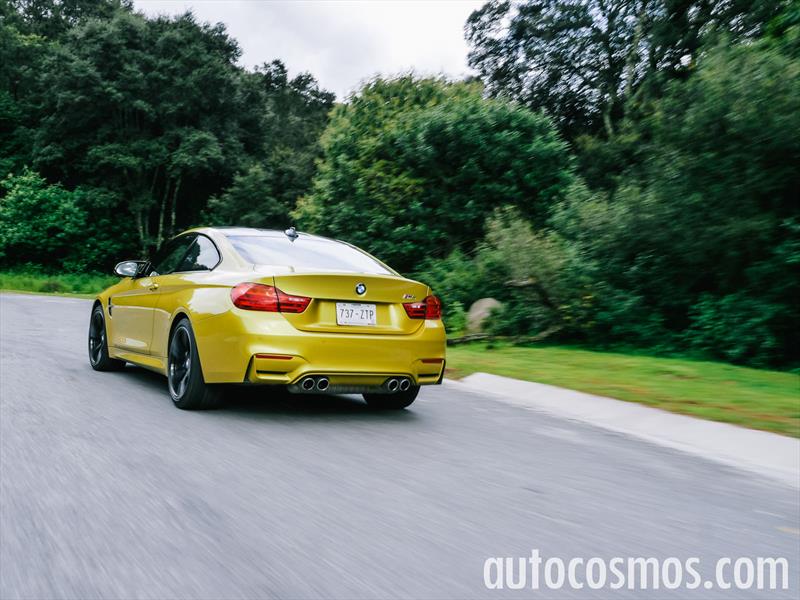 BMW M4 coupé 2015