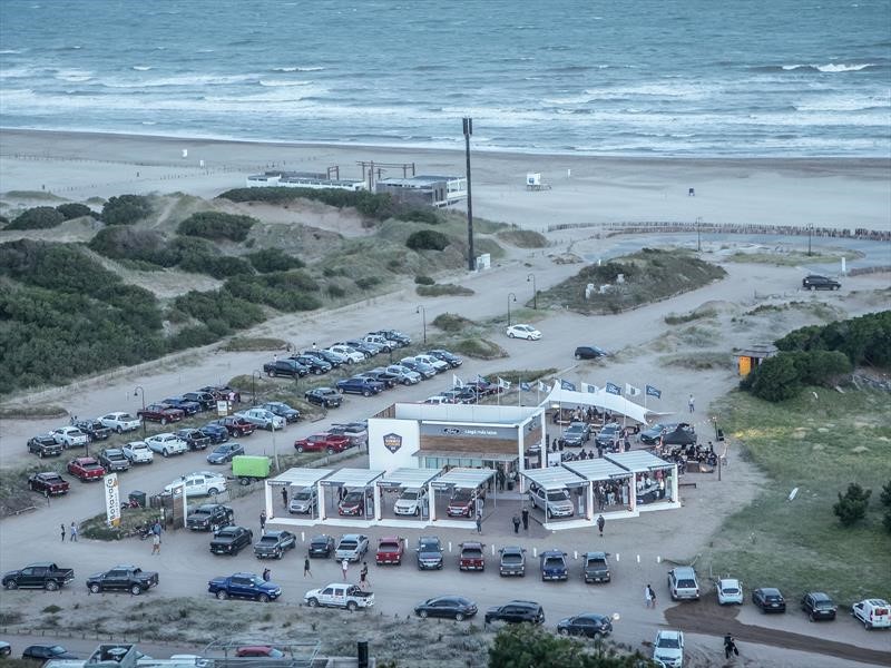 #FordRazaFuerte + de 120 camionetas en Pinamar
