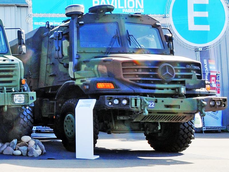 Kaufmann en FIDAE 2014