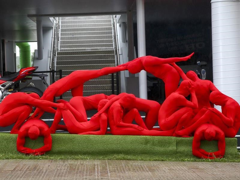 Esculturas humanas de Honda