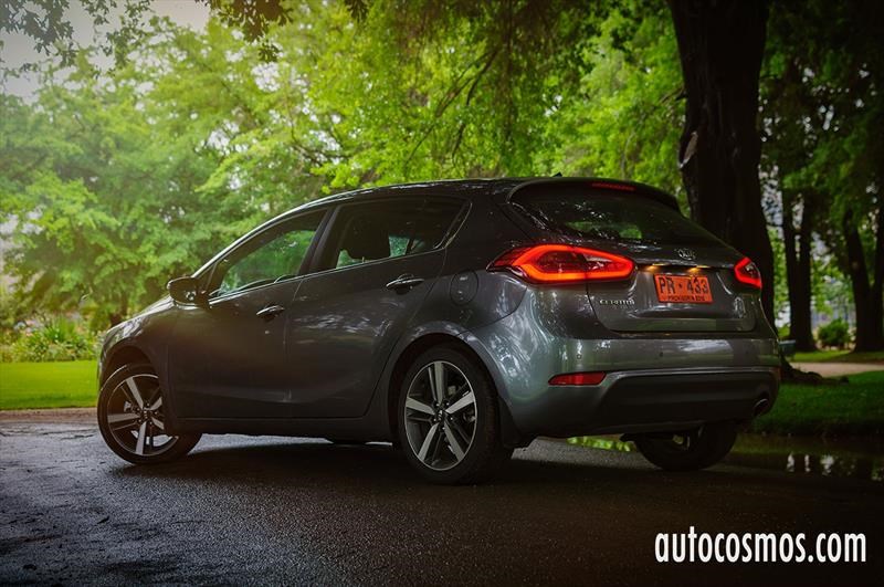 Test Drive: Kia Cerato5 2017