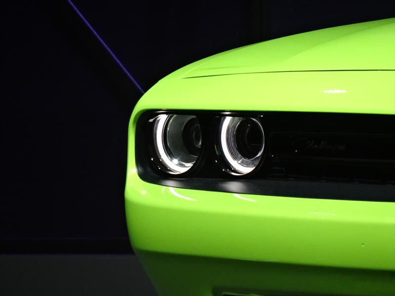 Dodge Challenger 2015 se presenta