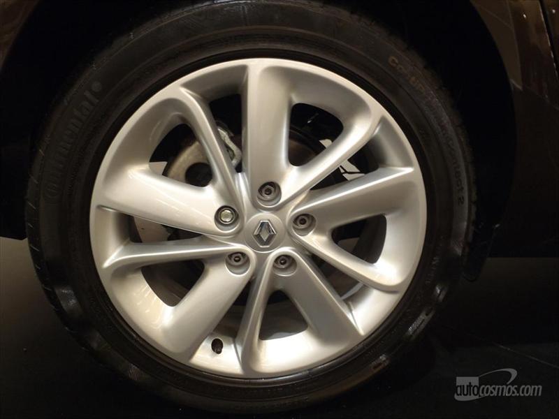 Renault Fluence 2013 se renueva estéticamente