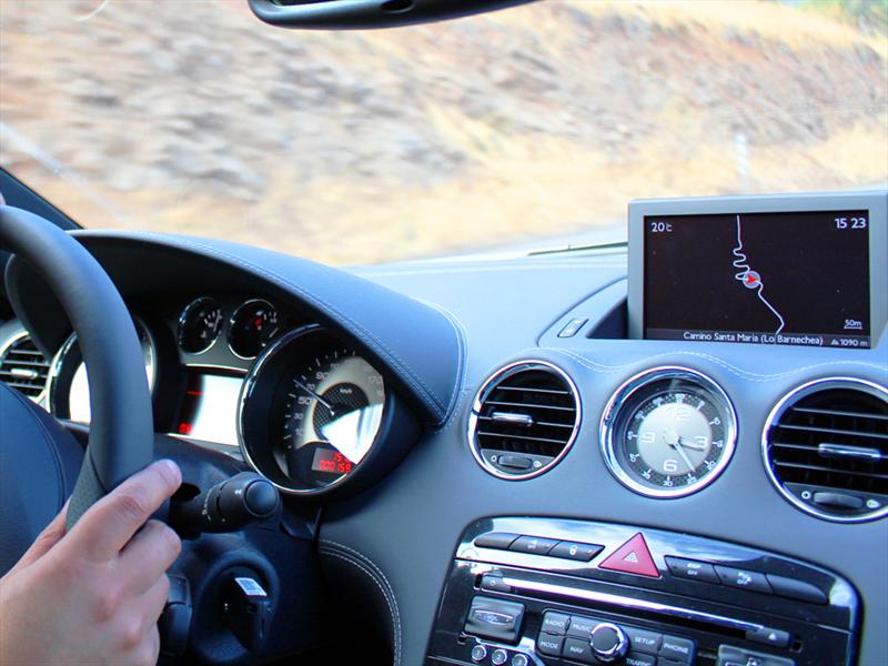 Peugeot Chile Lanzamiento gama GPS 2013