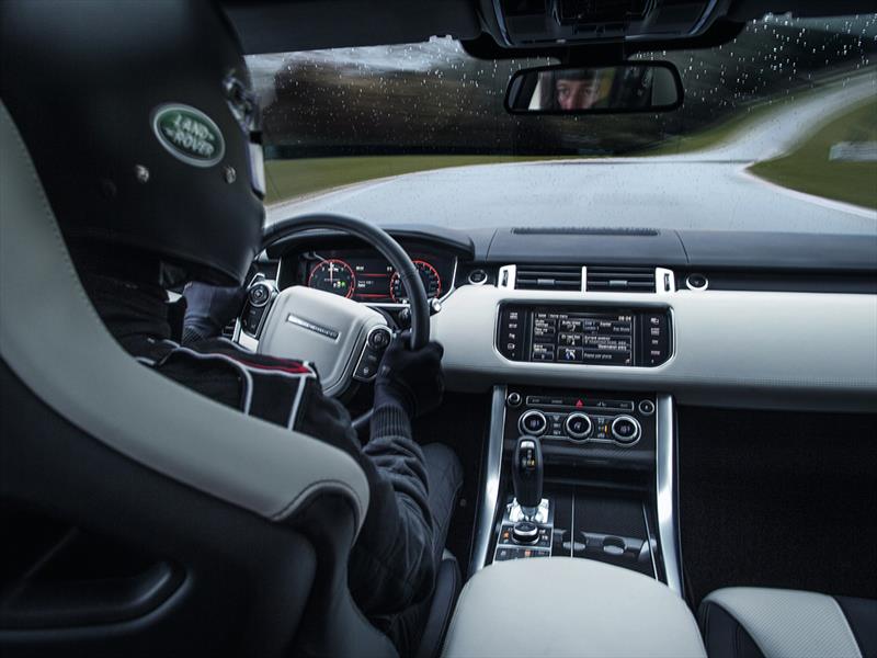 Range Rover Sport SVR