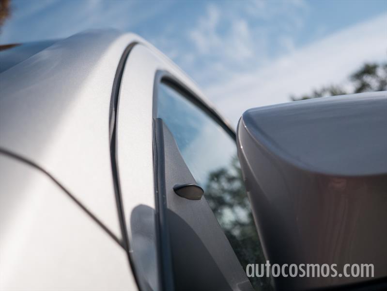 Prueba al renovado Toyota Etios 2016