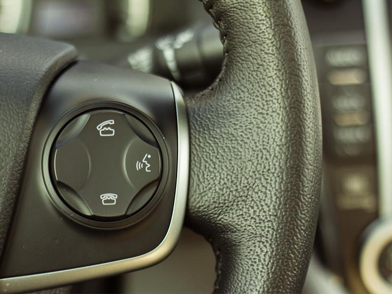 Toyota Camry V6 2012 prueba