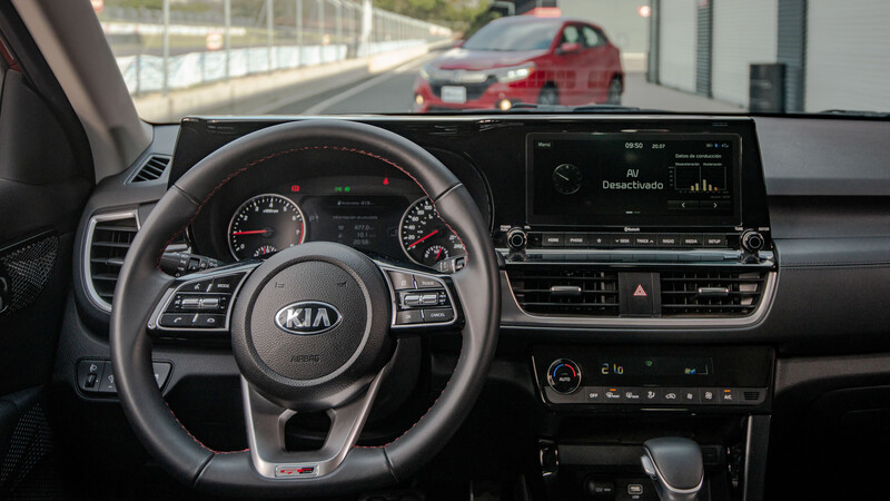 KIA Seltos Interior