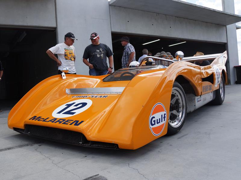 McLaren celebra 50 años en la competición