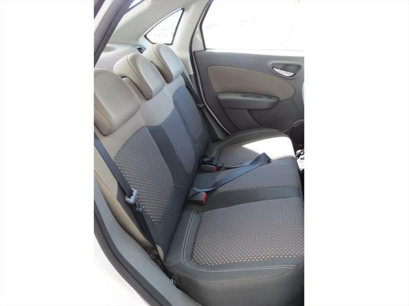 Nuevo FIAT Grand Siena en las rutas de Chile