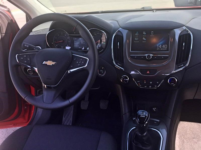 Chevrolet Cruze HB 2017