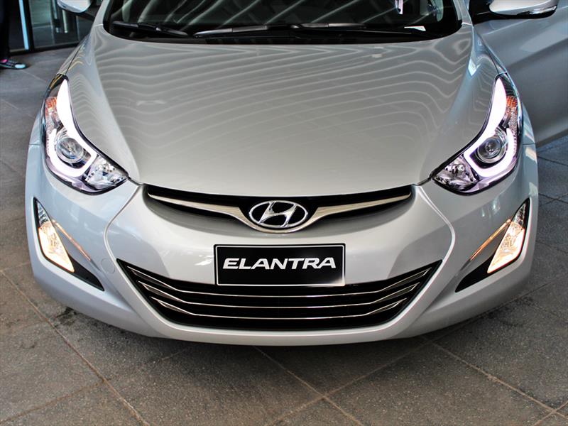 Hyundai New Elantra 2014. Lanzamiento en Chile