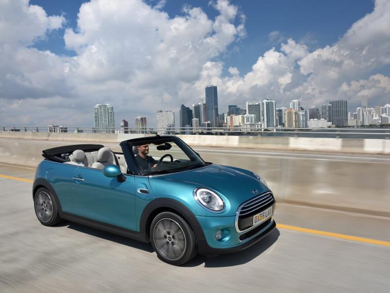MINI Cooper Convertible 2016