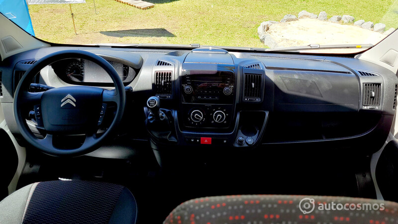 Peugeot Boxer y Citroën Jumper Minibus 17+1 lanzam