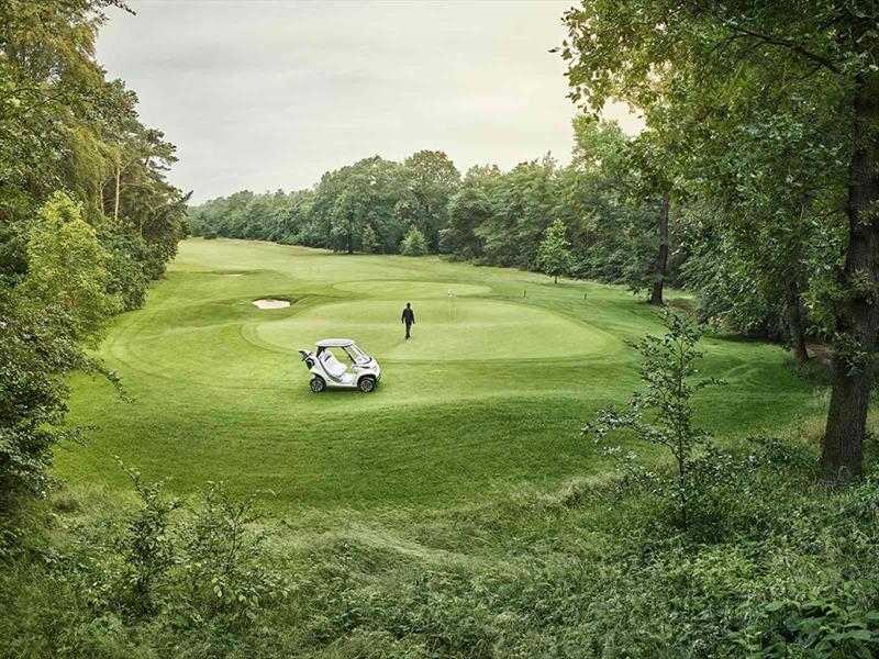 Mercedes-Benz Style Edition Garia Golf Car